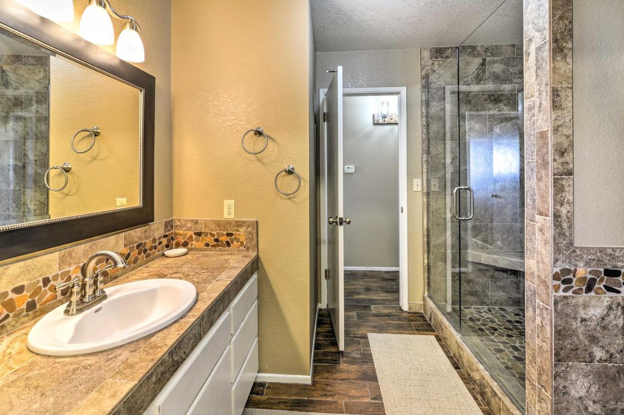 Bullhead City Home With Private Pool, Hot Tub And View Eksteriør billede